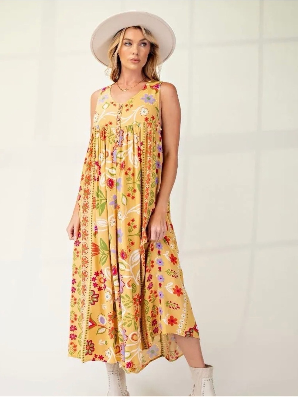 New easel floral jumper small medium large nwt